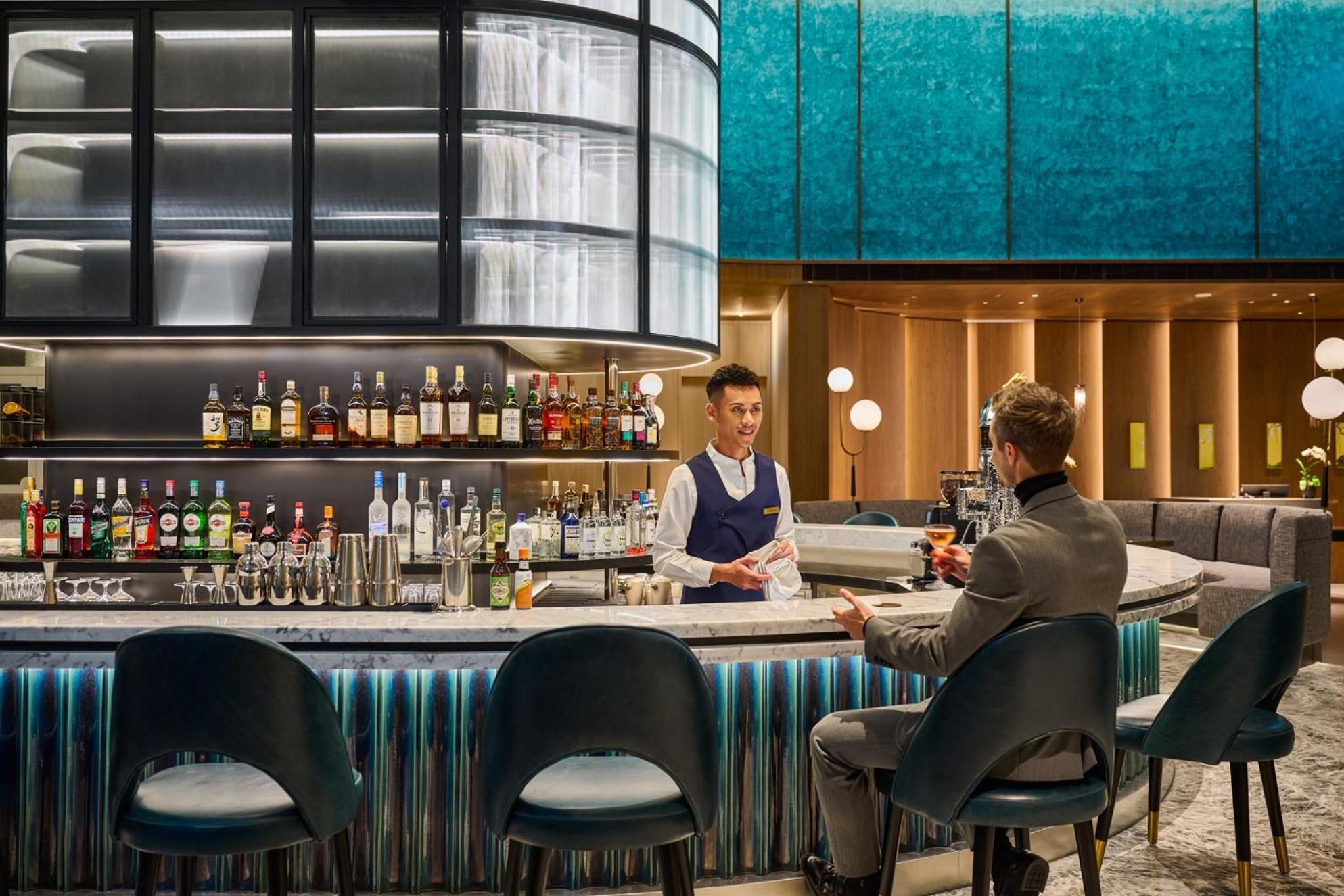 فندق Intercontinental Kaohsiung By Ihg المظهر الخارجي الصورة The bar at the new lounge