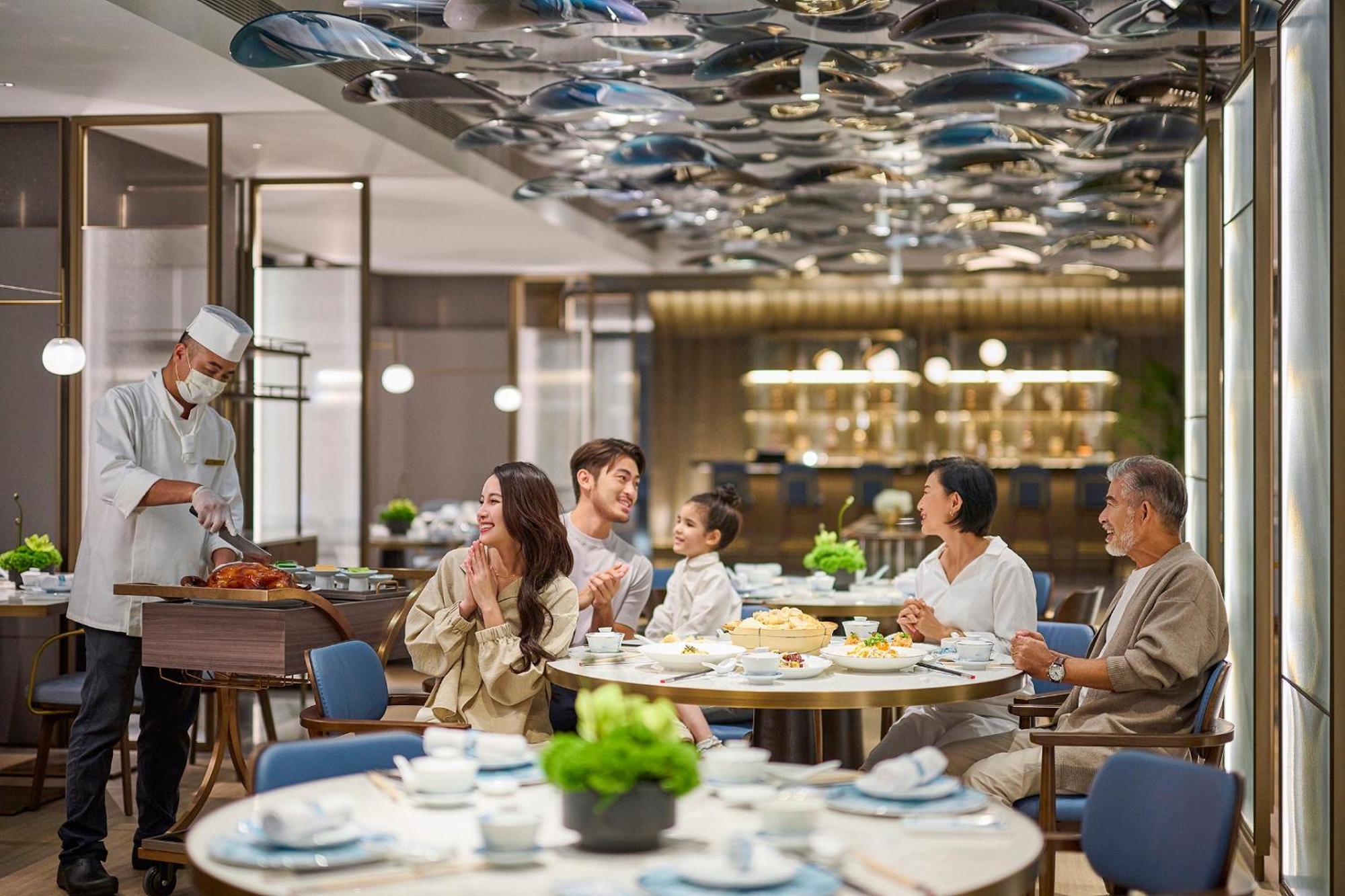 فندق Intercontinental Kaohsiung By Ihg المظهر الخارجي الصورة The Club at Hong Kong International Airport